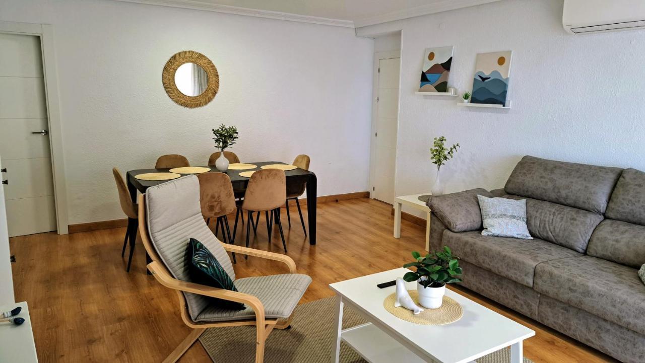 Garden Beach Apartment Torrevieja Esterno foto