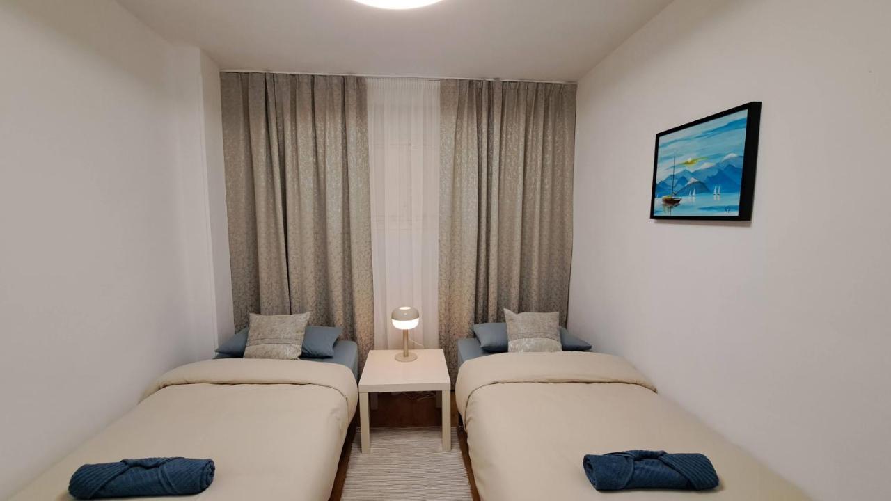 Garden Beach Apartment Torrevieja Esterno foto